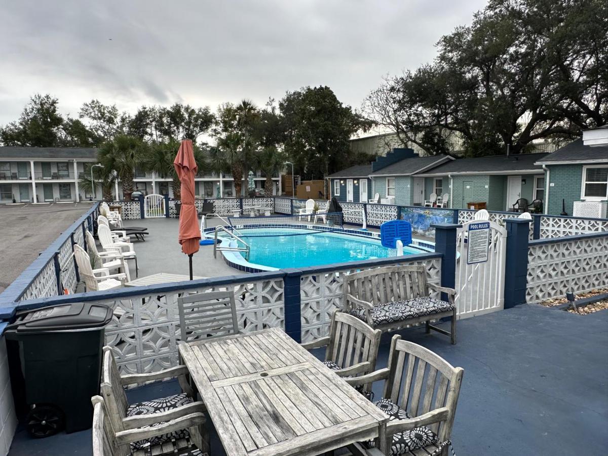 Gulf Coast Inn Gulf Breeze Ngoại thất bức ảnh